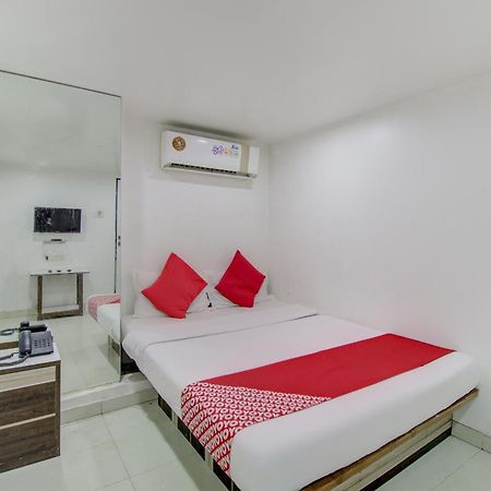 Hotel O Blue Light Near Gateway Of India Mumbai Bagian luar foto