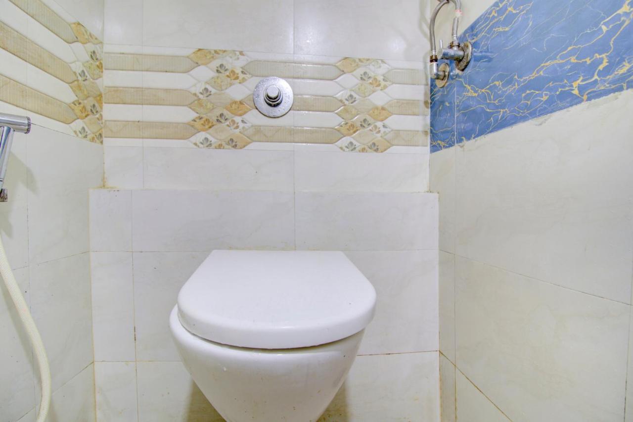 Hotel O Blue Light Near Gateway Of India Mumbai Bagian luar foto