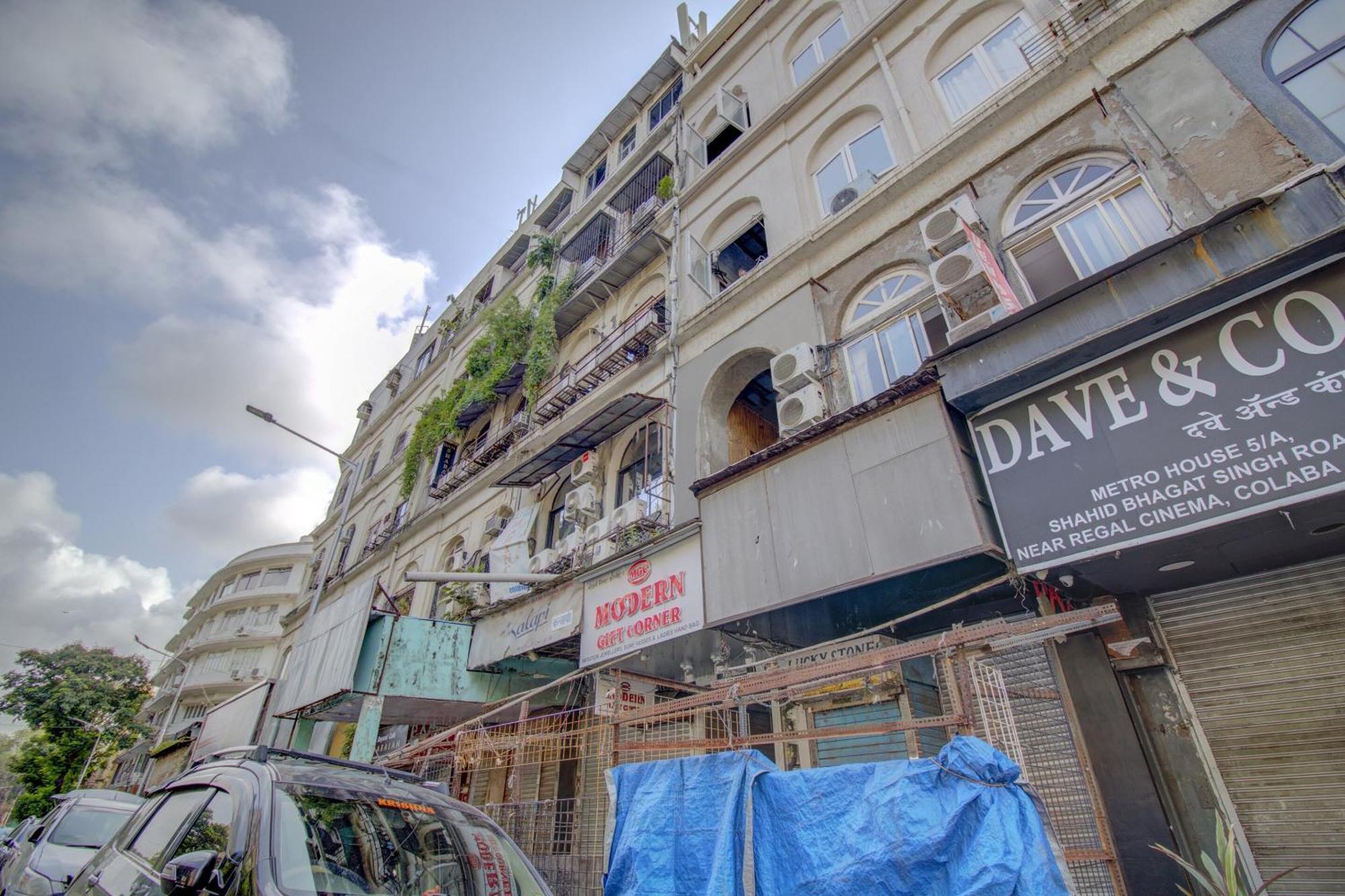 Hotel O Blue Light Near Gateway Of India Mumbai Bagian luar foto